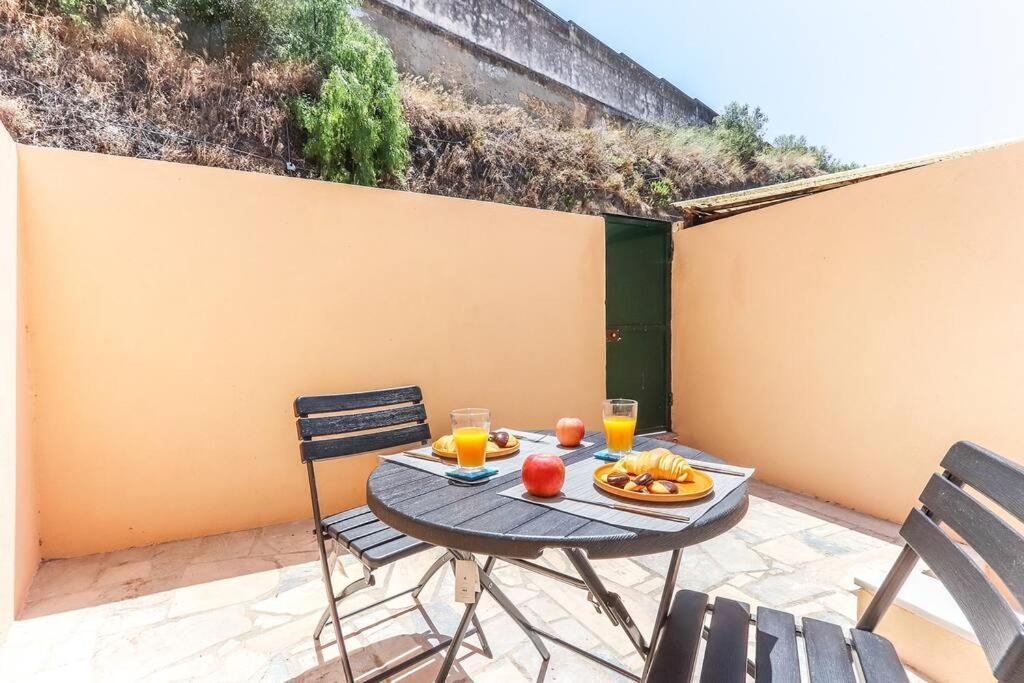 Vita Portucale ! Bright Campo Ourique W/ Terrace Lisboa Exteriör bild